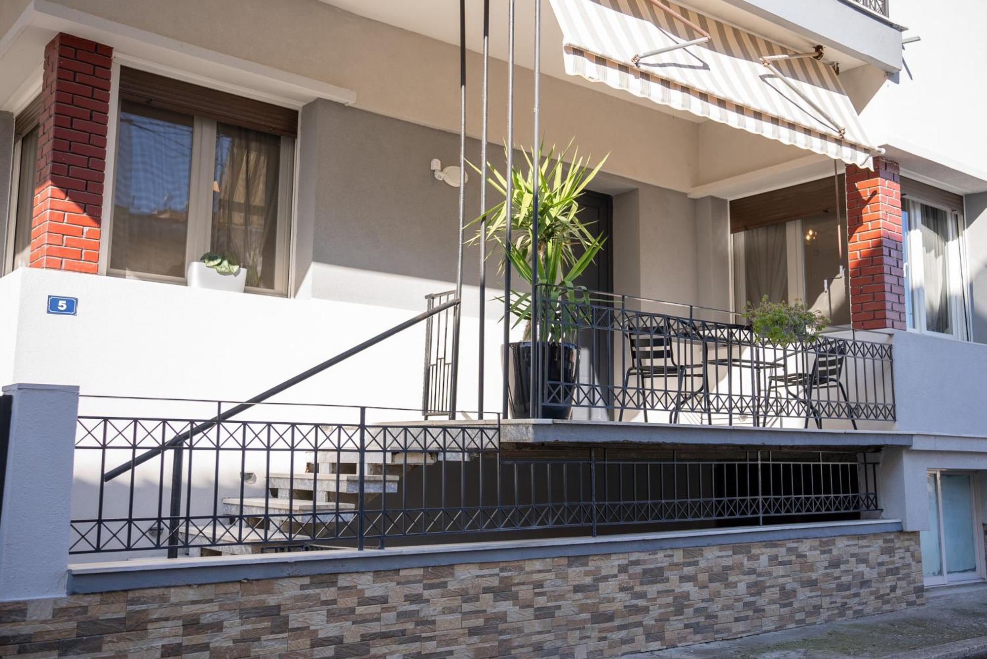Living Life Apartment Komotini Exterior photo